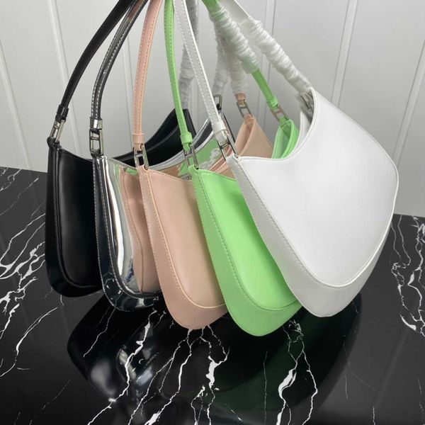 designer luxury bag fashion hands, designer latest models, ladies underarm s, calfskin material, white metal hardware, and dust women's
designer luxury bag fashion hands, designer latest models, ladies underarm s, calfskin material, white metal hardware, and dust women's