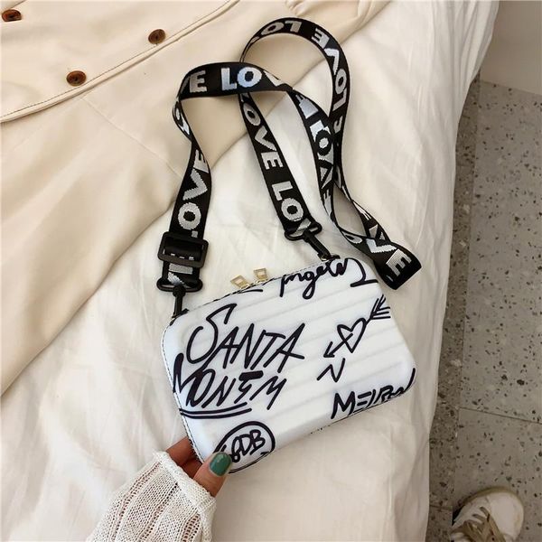 evening bags mini fashion crossbody for women 2021 trendy personality shoulder bag pu leather zipper small square mobile phone
evening bags mini fashion crossbody for women 2021 trendy personality shoulder bag pu leather zipper small square mobile phone