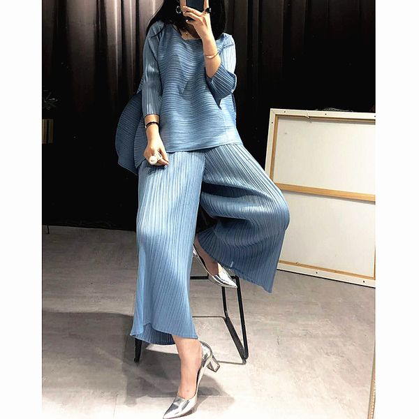 changpleat sets miyak plissed fashion broad legged women t-shirt two pieces women's suites plus size tide xnw6, Gray
changpleat sets miyak plissed fashion broad legged women t-shirt two pieces women's suites plus size tide xnw6, Gray