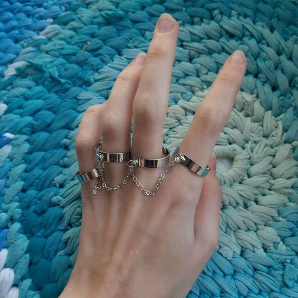 cluster rings 4 pcs/set punk multilayer chain link integrated open adjustable ring set wholesale for women and men, Golden;silver
cluster rings 4 pcs/set punk multilayer chain link integrated open adjustable ring set wholesale for women and men, Golden;silver