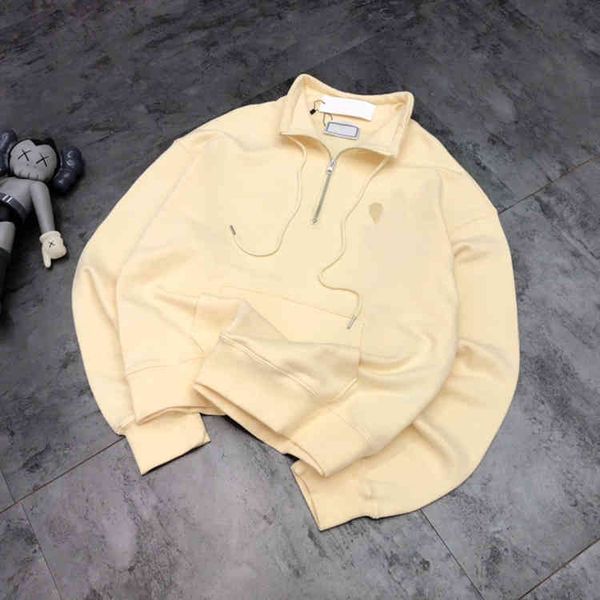 2022 factory wholesale new autumn winter half high neck zipper pullover sweater letter embroidery street trendsetter men's and women�, Black
2022 factory wholesale new autumn winter half high neck zipper pullover sweater letter embroidery street trendsetter men's and women�, Black