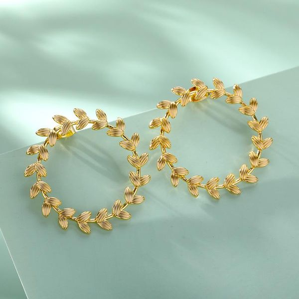 hoop & huggie round flower stud earring for women stainless steel gold metal vintage earrings boho jewelry gift brincos bijoux, Golden;silver
hoop & huggie round flower stud earring for women stainless steel gold metal vintage earrings boho jewelry gift brincos bijoux, Golden;silver