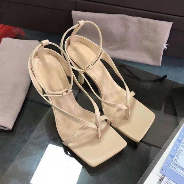 origin package chic sky blue v strap stretch sandal designer heels stable sole genuine leather shoes with a squared sole tradingbear, Black
origin package chic sky blue v strap stretch sandal designer heels stable sole genuine leather shoes with a squared sole tradingbear, Black