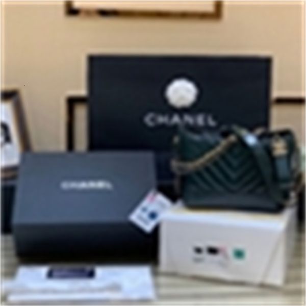 a91810 new v pattern gabrielle small stray bag green women handbags iconic bags handles shoulder bags totes cross
a91810 new v pattern gabrielle small stray bag green women handbags iconic bags handles shoulder bags totes cross