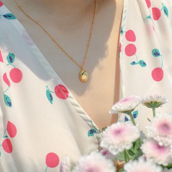pendant necklaces fashion simple and exquisite small mirror necklace clavicle chain blogger with a variety of personality instagram wind fem, Silver
pendant necklaces fashion simple and exquisite small mirror necklace clavicle chain blogger with a variety of personality instagram wind fem, Silver