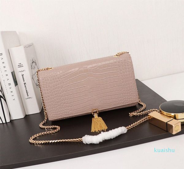 2021 luxury fashion clamshell bag small handbag lady famous brand designer messenger bag lady shoulder bag leather chain lady handbag 1216
2021 luxury fashion clamshell bag small handbag lady famous brand designer messenger bag lady shoulder bag leather chain lady handbag 1216