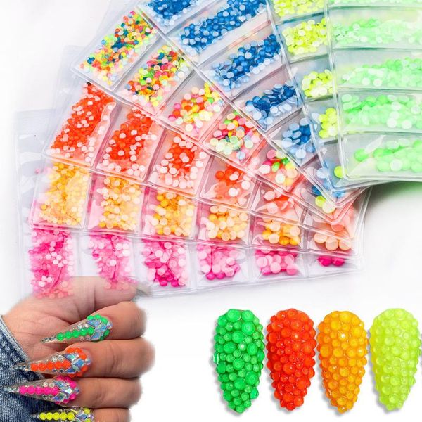 nail art decorations luminous flat bottom diamond fluorescent rhinestones 6 grid mixed packaging super flash multi-faceted manicure jewelry, Silver;gold
nail art decorations luminous flat bottom diamond fluorescent rhinestones 6 grid mixed packaging super flash multi-faceted manicure jewelry, Silver;gold