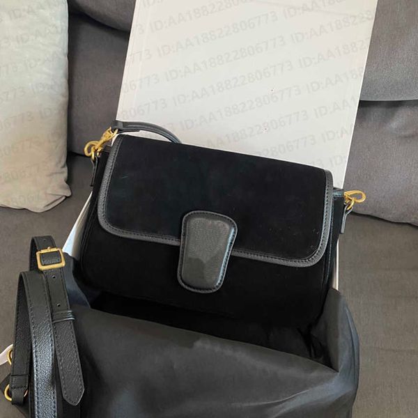 women bag new designer handbags wild shoulder strap fashion lady's small square bag leisure diagonal girl
women bag new designer handbags wild shoulder strap fashion lady's small square bag leisure diagonal girl