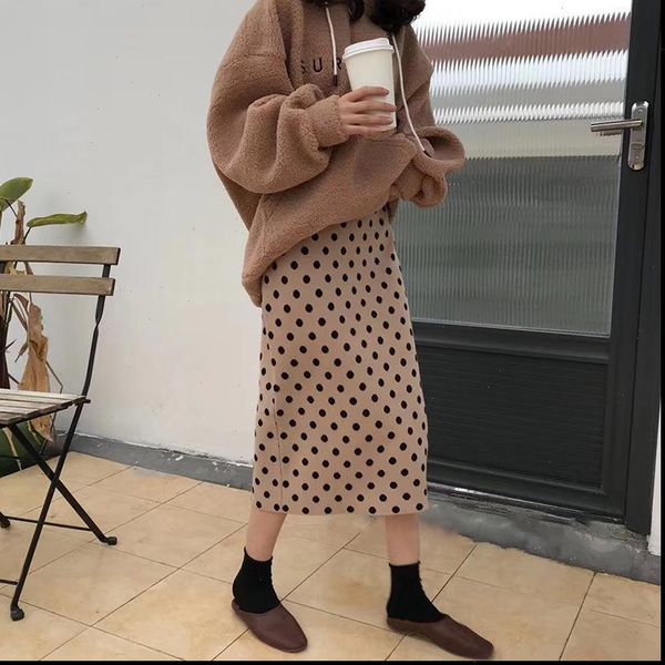 2021 autumn women skirts high waist knitting women bodycon long skirt faldas jupe femme saia dots print women pencil skirt, Black
2021 autumn women skirts high waist knitting women bodycon long skirt faldas jupe femme saia dots print women pencil skirt, Black