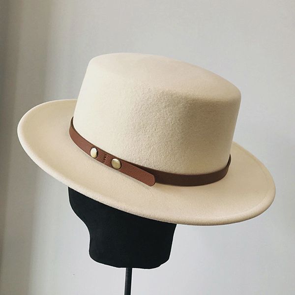 2021 new fahsion women fedora with belt around white black boater wool wide brim winter hat porkpie style adjustable q3xu, Blue;gray
2021 new fahsion women fedora with belt around white black boater wool wide brim winter hat porkpie style adjustable q3xu, Blue;gray