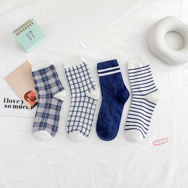 style blue lattice casual cotton middle, Black;white
style blue lattice casual cotton middle, Black;white