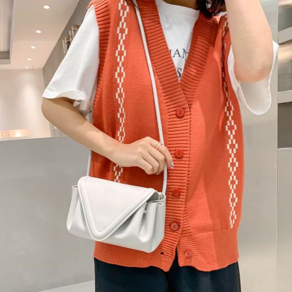 2021 guangzhou leather soft cowhide crossbody women's bag light fashion simple pleated dumpling shoulder luxuryss designerss yw
2021 guangzhou leather soft cowhide crossbody women's bag light fashion simple pleated dumpling shoulder luxuryss designerss yw