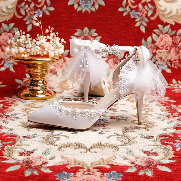 spring and summer silk women's single shoes pointed shallow mouth stiletto hollow sandals with a bow female high heels1, Black
spring and summer silk women's single shoes pointed shallow mouth stiletto hollow sandals with a bow female high heels1, Black