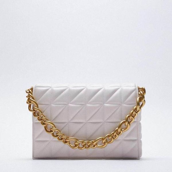 cross body brands chains women's shoulder bags 2021 quilted handbag and purses solid color clutch for women bag
cross body brands chains women's shoulder bags 2021 quilted handbag and purses solid color clutch for women bag