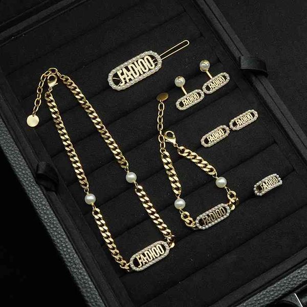 d earrings fashion designer jewelry dijia necklace bracelet jia luxury ja pearl letter women's suit net red same style, Red;brown
d earrings fashion designer jewelry dijia necklace bracelet jia luxury ja pearl letter women's suit net red same style, Red;brown