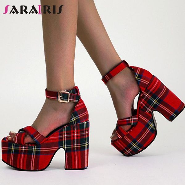 sandals 2021 brand ins mixed color buckle open toe platform trendy women size 43 party shoes, Black
sandals 2021 brand ins mixed color buckle open toe platform trendy women size 43 party shoes, Black