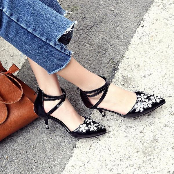 summer new fashion large women's shoes 41-43 baotou large sandals wine glass high heels 4244 45, Black
summer new fashion large women's shoes 41-43 baotou large sandals wine glass high heels 4244 45, Black