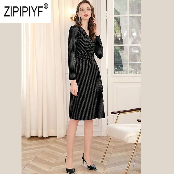 casual dresses elegant fashion 2021 autumn women striped long sleeve a-line black knee length office lady z3011, Black;gray
casual dresses elegant fashion 2021 autumn women striped long sleeve a-line black knee length office lady z3011, Black;gray