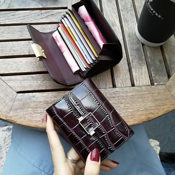 wallet real leather bag women's multi card organ simple ultra thin compact clip short large capacity business folder 2021, Red;black
wallet real leather bag women's multi card organ simple ultra thin compact clip short large capacity business folder 2021, Red;black