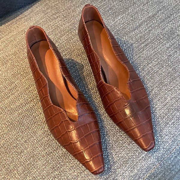 womens genuine leather thick high heel pointed toe slip-on pumps elegant ladies v-opening retro female ol style dress shoes hot, Black
womens genuine leather thick high heel pointed toe slip-on pumps elegant ladies v-opening retro female ol style dress shoes hot, Black