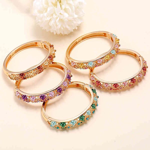 chinese style products fashion feminine jewelry bracelet versatile accessories alloy rhinestone hollowed out color painting national hand-pa
chinese style products fashion feminine jewelry bracelet versatile accessories alloy rhinestone hollowed out color painting national hand-pa