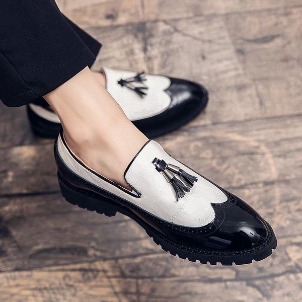 men dress shoes shadow patent leather luxury fashion groom wedding party shoes 2021 fashion oxford big size golden, Black
men dress shoes shadow patent leather luxury fashion groom wedding party shoes 2021 fashion oxford big size golden, Black