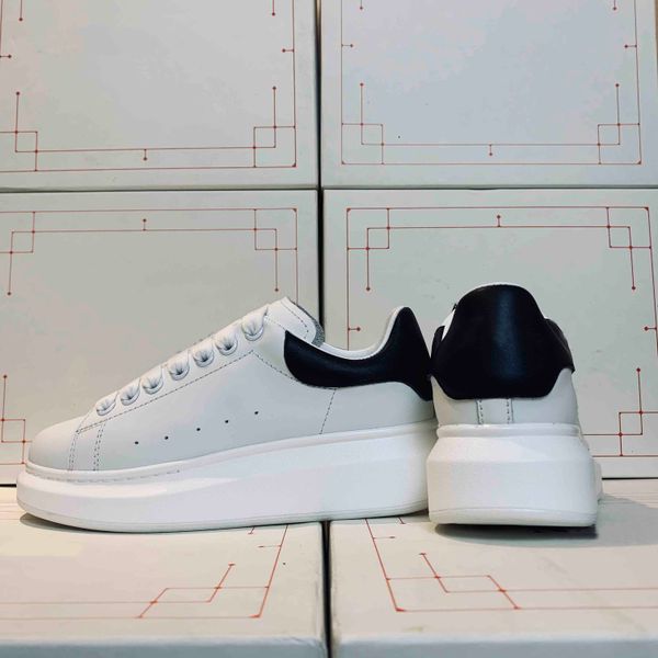 2021 mens womens leather casual shoes lace up comfort pretty shoes men's trainers daily lifestyle skateboarding shoes, Black
2021 mens womens leather casual shoes lace up comfort pretty shoes men's trainers daily lifestyle skateboarding shoes, Black