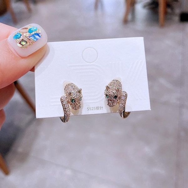 hoop & huggie cubic zircon leopard earrings gold color plated cz crystal fashion women jewelry, Golden;silver
hoop & huggie cubic zircon leopard earrings gold color plated cz crystal fashion women jewelry, Golden;silver