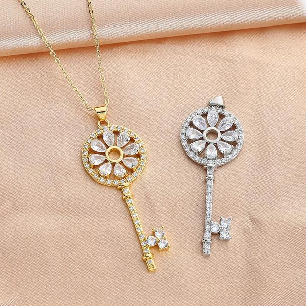 pendant necklaces 2021 elegant atmosphere key female sparkling micro paved zircon necklace ladies banquet gift surprise, Silver
pendant necklaces 2021 elegant atmosphere key female sparkling micro paved zircon necklace ladies banquet gift surprise, Silver