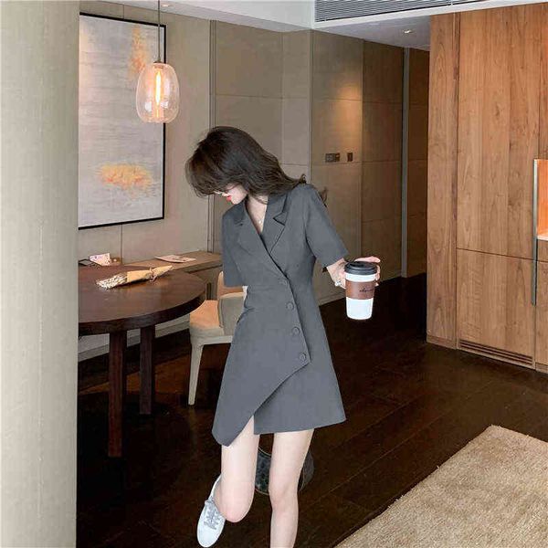 casual dresses suit summer korean version small man french temperament irregular waist skirt, Black;gray
casual dresses suit summer korean version small man french temperament irregular waist skirt, Black;gray