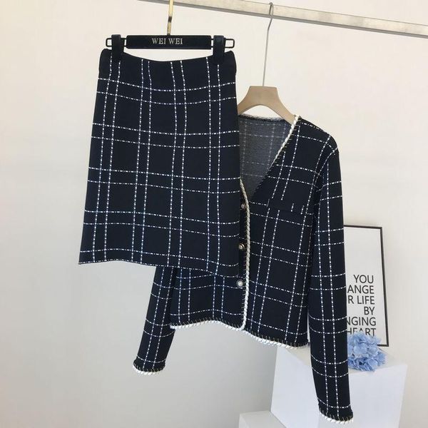 two piece dress 2021 autumn products han fan ins gentle wind classic plaid knitted jacket + high waist skirt temperament set, White
two piece dress 2021 autumn products han fan ins gentle wind classic plaid knitted jacket + high waist skirt temperament set, White