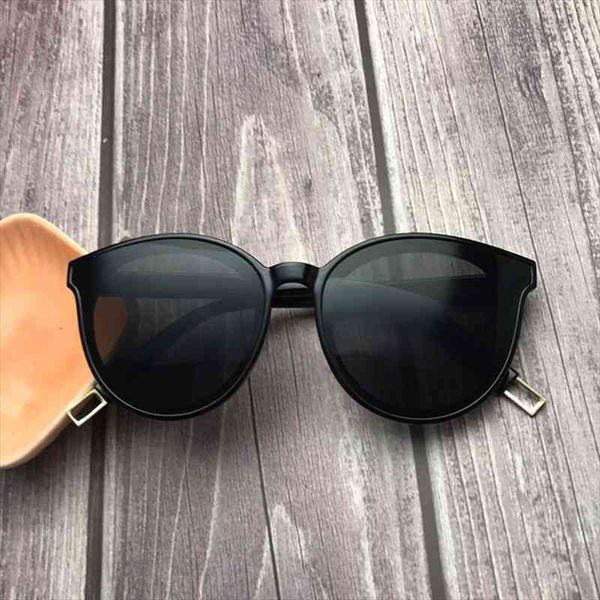 brand women sunglasses gentle monster korean v designer sunglass cat eye female elegant sun glasses fashion lady oculos, White;black
brand women sunglasses gentle monster korean v designer sunglass cat eye female elegant sun glasses fashion lady oculos, White;black