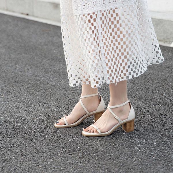 dress shoes women genuine cow leather open toes one band simple ankle cross criss flexible strap summer mid chunky block easy wear sandals, Black 
dress shoes women genuine cow leather open toes one band simple ankle cross criss flexible strap summer mid chunky block easy wear sandals, Black