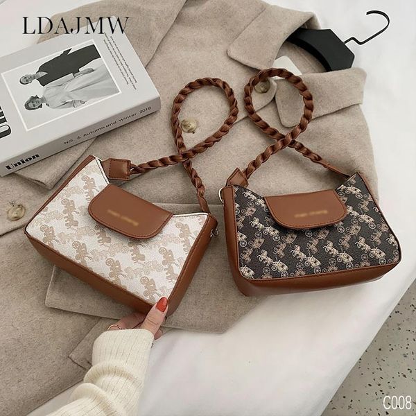 new all-match women's shoulder messenger bag leather handbag fashion crossbody small square bags cell phone satchel
new all-match women's shoulder messenger bag leather handbag fashion crossbody small square bags cell phone satchel
