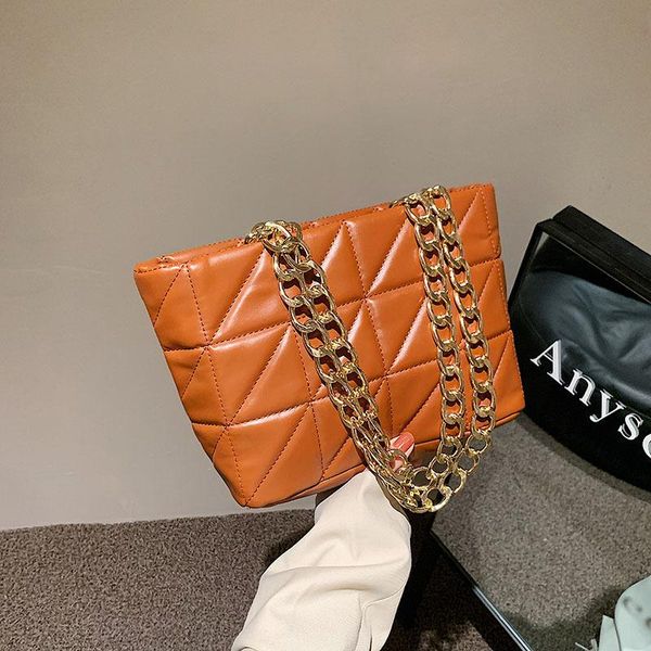 evening bags autumn winter style shoulder bag women lingge thick chain handbags quality pu tote solid color brand designer wrist
evening bags autumn winter style shoulder bag women lingge thick chain handbags quality pu tote solid color brand designer wrist