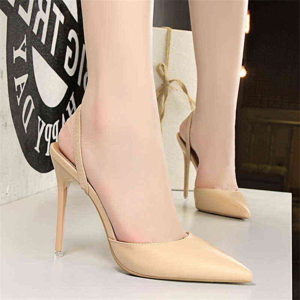 sandals and slippers women's pointed design fashionable and elegant shoes large size 220309, Black
sandals and slippers women's pointed design fashionable and elegant shoes large size 220309, Black