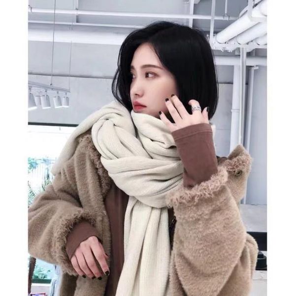 wholesale classic silk scarf winter wool with box size 180*65cm two styles elegant temperament shawl warmth, Blue;gray
wholesale classic silk scarf winter wool with box size 180*65cm two styles elegant temperament shawl warmth, Blue;gray
