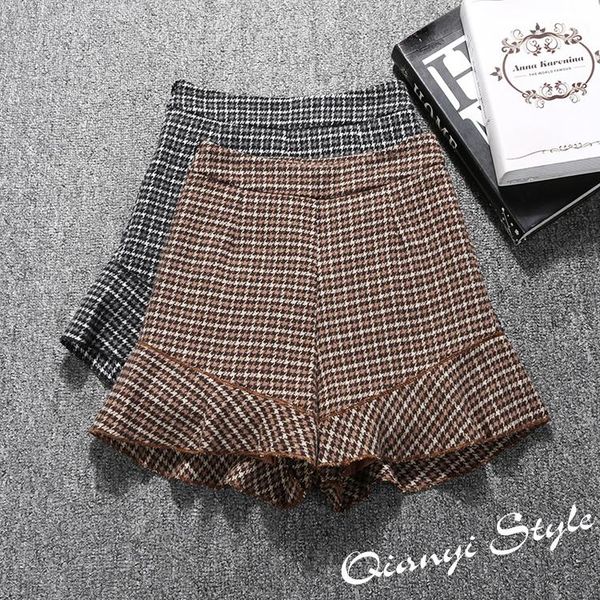women's shorts 2021 fashion autumn and winter plaid women high waist ruffled wool, White;black
women's shorts 2021 fashion autumn and winter plaid women high waist ruffled wool, White;black