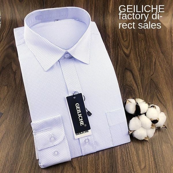 men's casual shirts 2021 small plaid shirt long sleeved cotton inch classic business loose fit, White;black
men's casual shirts 2021 small plaid shirt long sleeved cotton inch classic business loose fit, White;black
