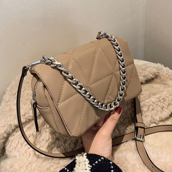 shoulder bags women chain quilted tote oxford cloth handbag female solid color small flap crossbody messenger bag
shoulder bags women chain quilted tote oxford cloth handbag female solid color small flap crossbody messenger bag