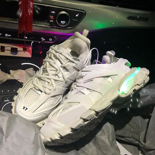 dress shoes sneakers women led light luxury 2021 summer thick sole zapatillas mujer runnng chunky casual buty damskie, Black
dress shoes sneakers women led light luxury 2021 summer thick sole zapatillas mujer runnng chunky casual buty damskie, Black