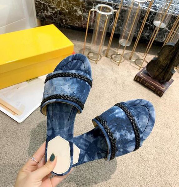 2021 rubber slippers sandals slides slippers sandals shoes flip flops scuffs for man woman by shoe f65, Black
2021 rubber slippers sandals slides slippers sandals shoes flip flops scuffs for man woman by shoe f65, Black
