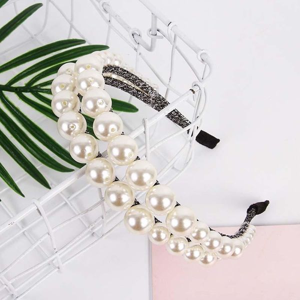 trendy luxury pearl headband for women elegant headband fashion girls hair headwear wedding party favors
trendy luxury pearl headband for women elegant headband fashion girls hair headwear wedding party favors