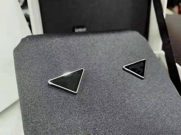 2021 new arrival triangle letter earrings earrings temperament fashion inverted triangle letter ear clips ing, Silver
2021 new arrival triangle letter earrings earrings temperament fashion inverted triangle letter ear clips ing, Silver
