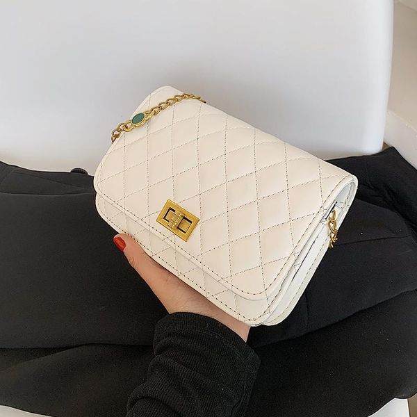evening bags niche design bag female style 2021 fashion messenger senior diamond chain square shoulder width: 20cm
evening bags niche design bag female style 2021 fashion messenger senior diamond chain square shoulder width: 20cm