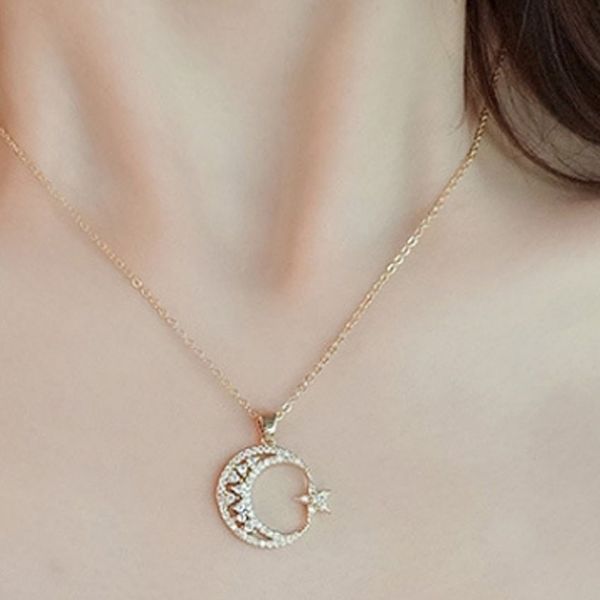 fashion women's star moon diamond clavicle chain women's 18 k gold zircon necklace, Silver
fashion women's star moon diamond clavicle chain women's 18 k gold zircon necklace, Silver
