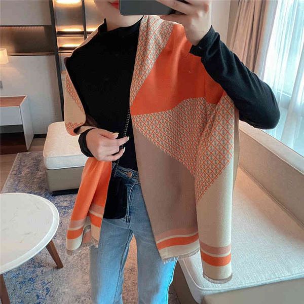 2021 korean winter sweet geometric color matching warm scarf for women's medium and long double-sided cashmere thickened shawl, Blue;gray
2021 korean winter sweet geometric color matching warm scarf for women's medium and long double-sided cashmere thickened shawl, Blue;gray