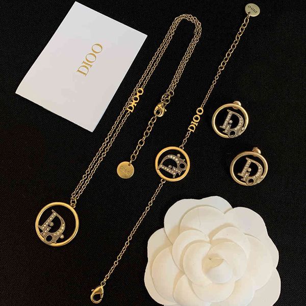 special offer 70% off luxury jewelry 2021 new letter necklace female, Golden
special offer 70% off luxury jewelry 2021 new letter necklace female, Golden
