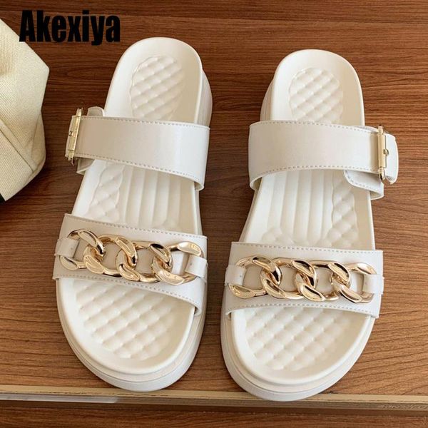 slippers 2021 summer women fashion metal buckle chain outdoor flip flop female beach shoes ladies non slip slides bc590, Black
slippers 2021 summer women fashion metal buckle chain outdoor flip flop female beach shoes ladies non slip slides bc590, Black