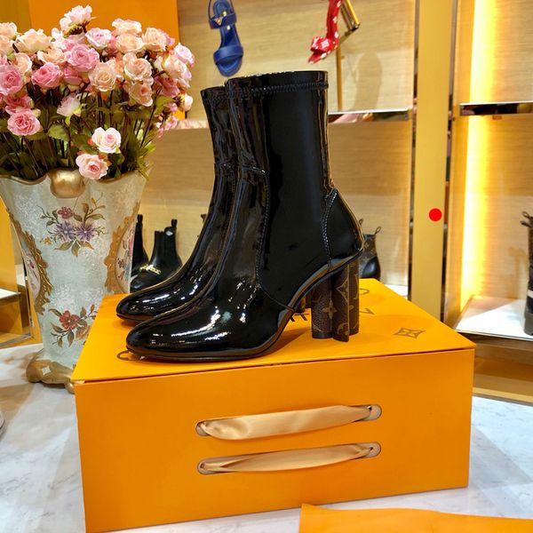 2022 designer women snowdrop flat ankle boots lady fashion snow boot waterproof winter warm wool leather sneakers size us 4.5-8.5 -h210, Black
2022 designer women snowdrop flat ankle boots lady fashion snow boot waterproof winter warm wool leather sneakers size us 4.5-8.5 -h210, Black